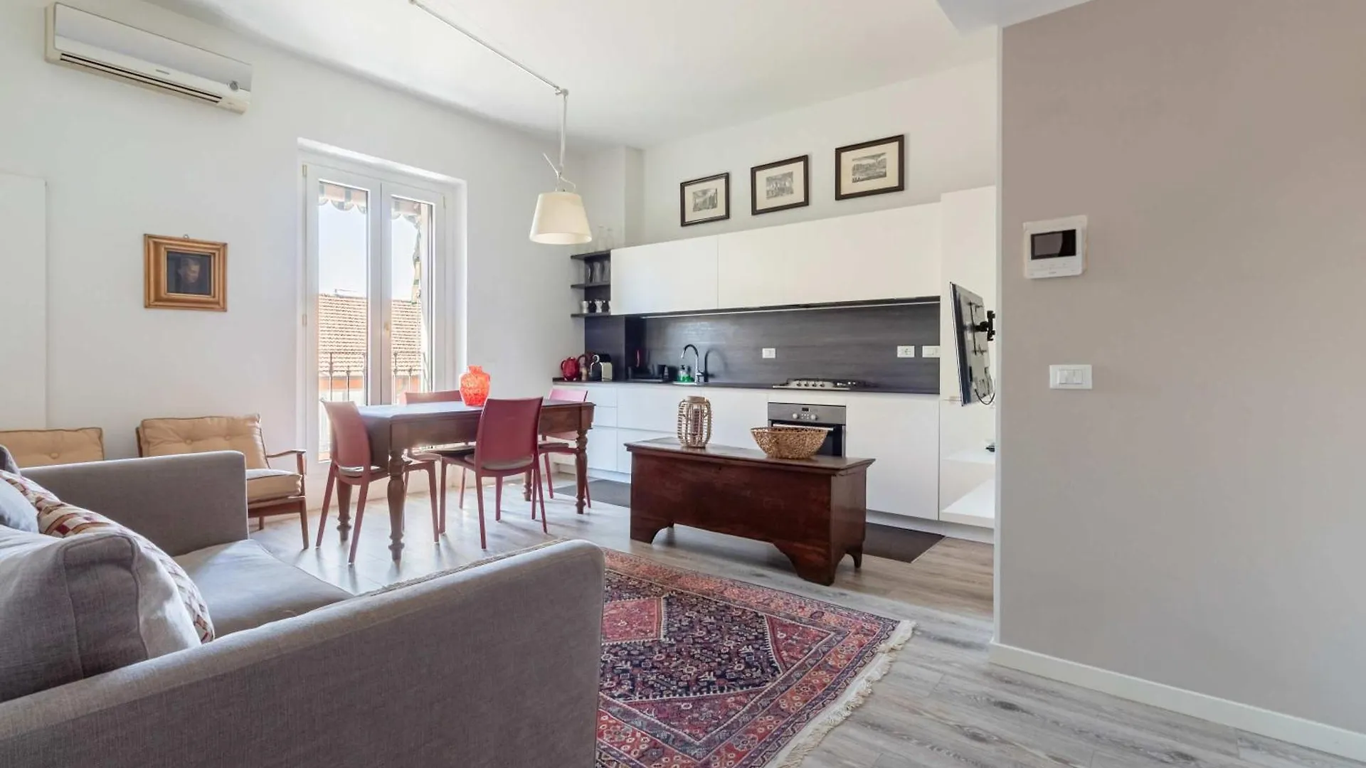 Homeby, Casa Melzo Chic Apartment In Porta Venezia Milano