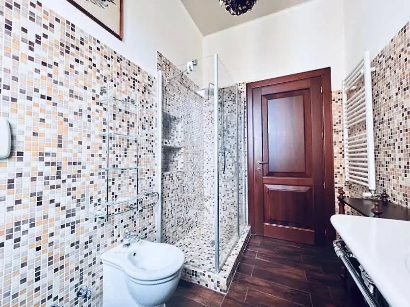 Homeby, Casa Melzo Chic Apartment In Porta Venezia 밀라노
